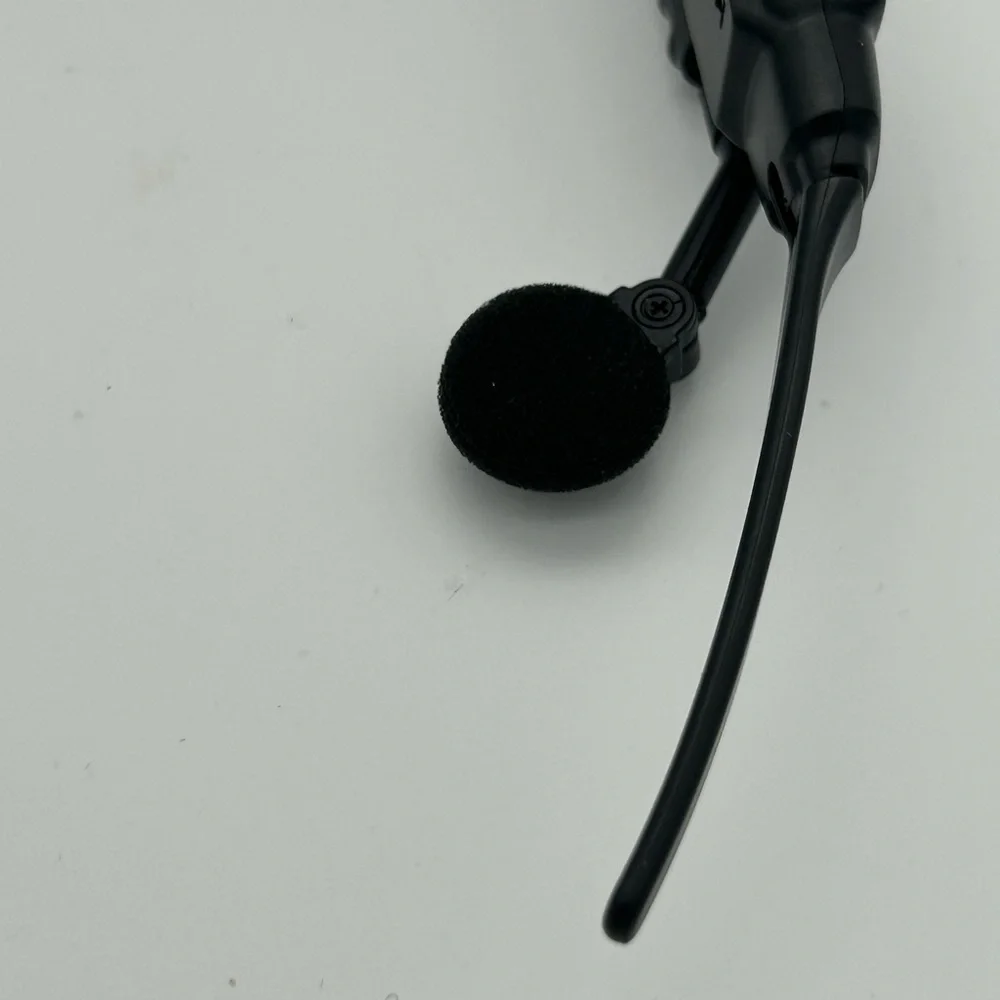 Bluetooth Sunglasses with Earbuds - Picture 6 of 8